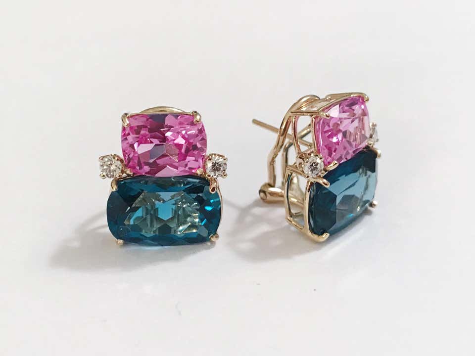 18Kt Yellow Gold Cushion Cut Cabochon Peridot Earrings with Diamonds