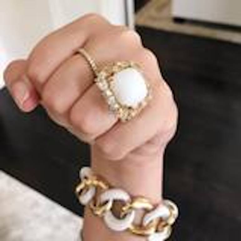 Elegant Alternating Yellow Gold Twist and White Jade Link Bracelet