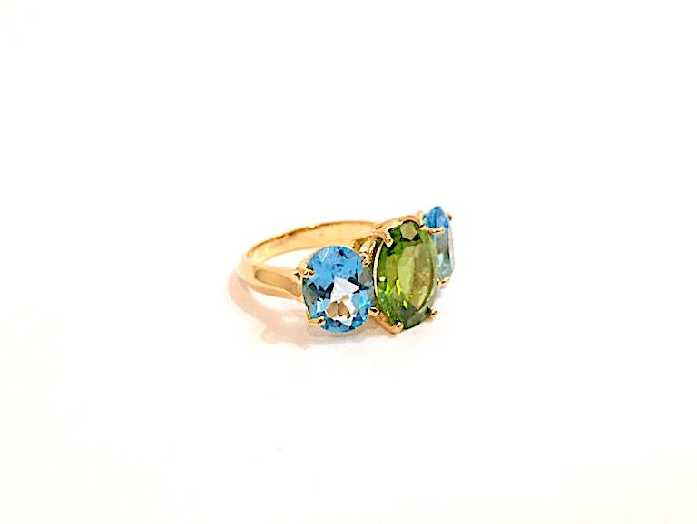 Medium 18 Karat Yellow Gold GUM DROP™  Ring with Peridot and Blue Topaz - Without Diamonds